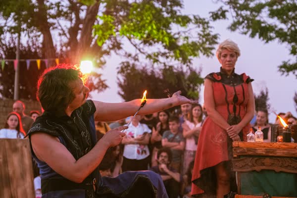 I due performer di Mana in scena, Atella Sound Circus 2023